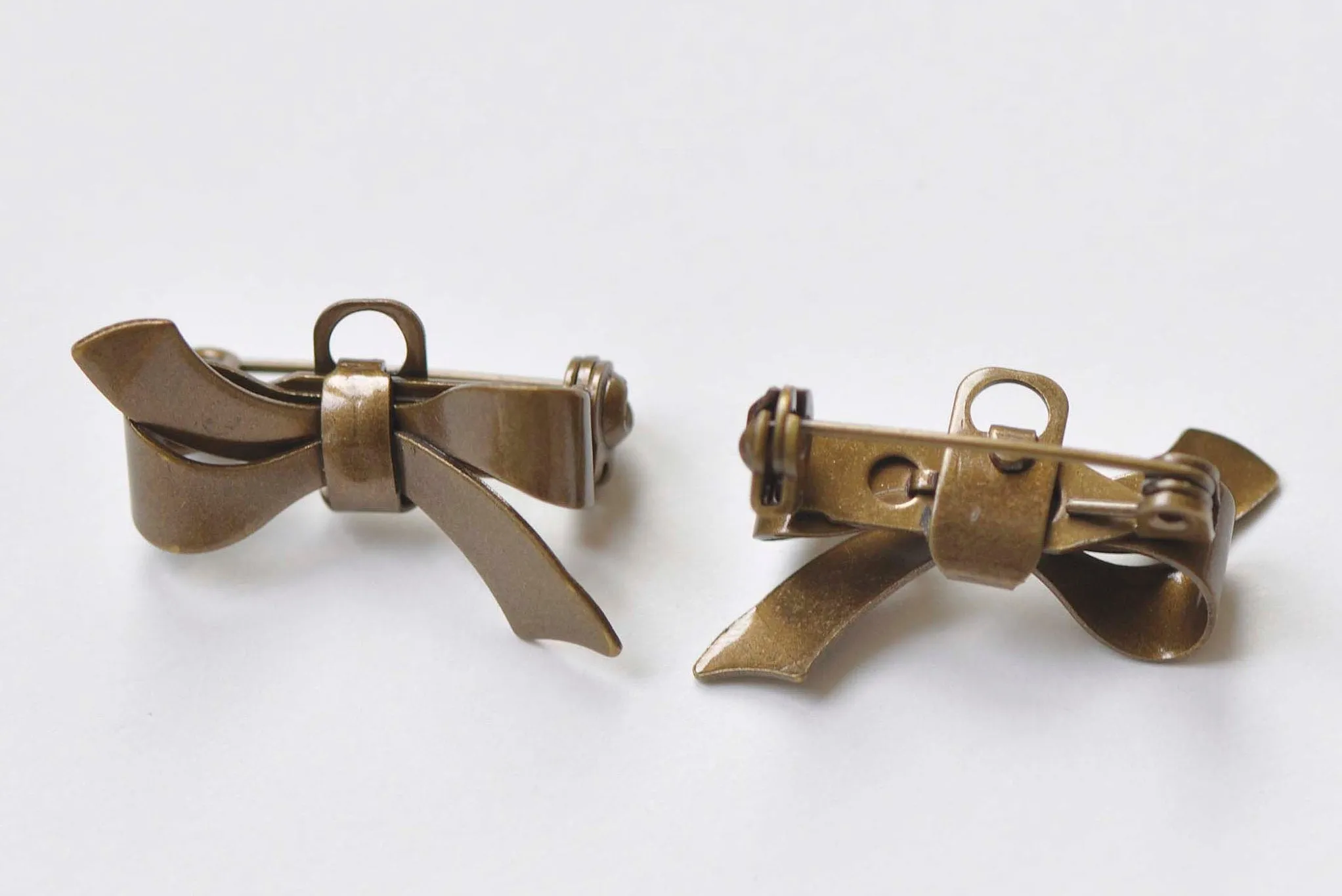 10 pcs Brass Bow Safety Pin Brooch Findings 17x28mm