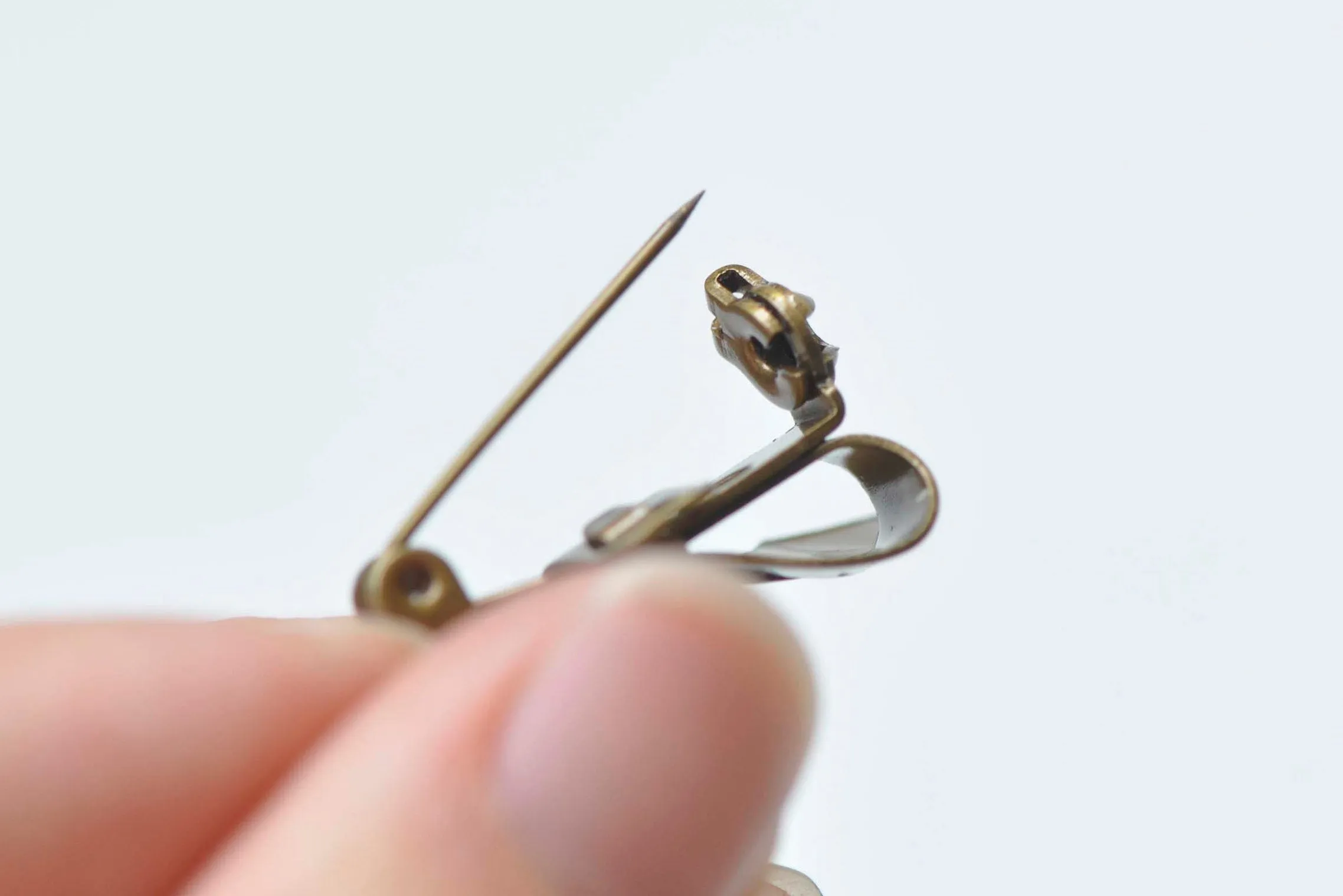 10 pcs Brass Bow Safety Pin Brooch Findings 17x28mm