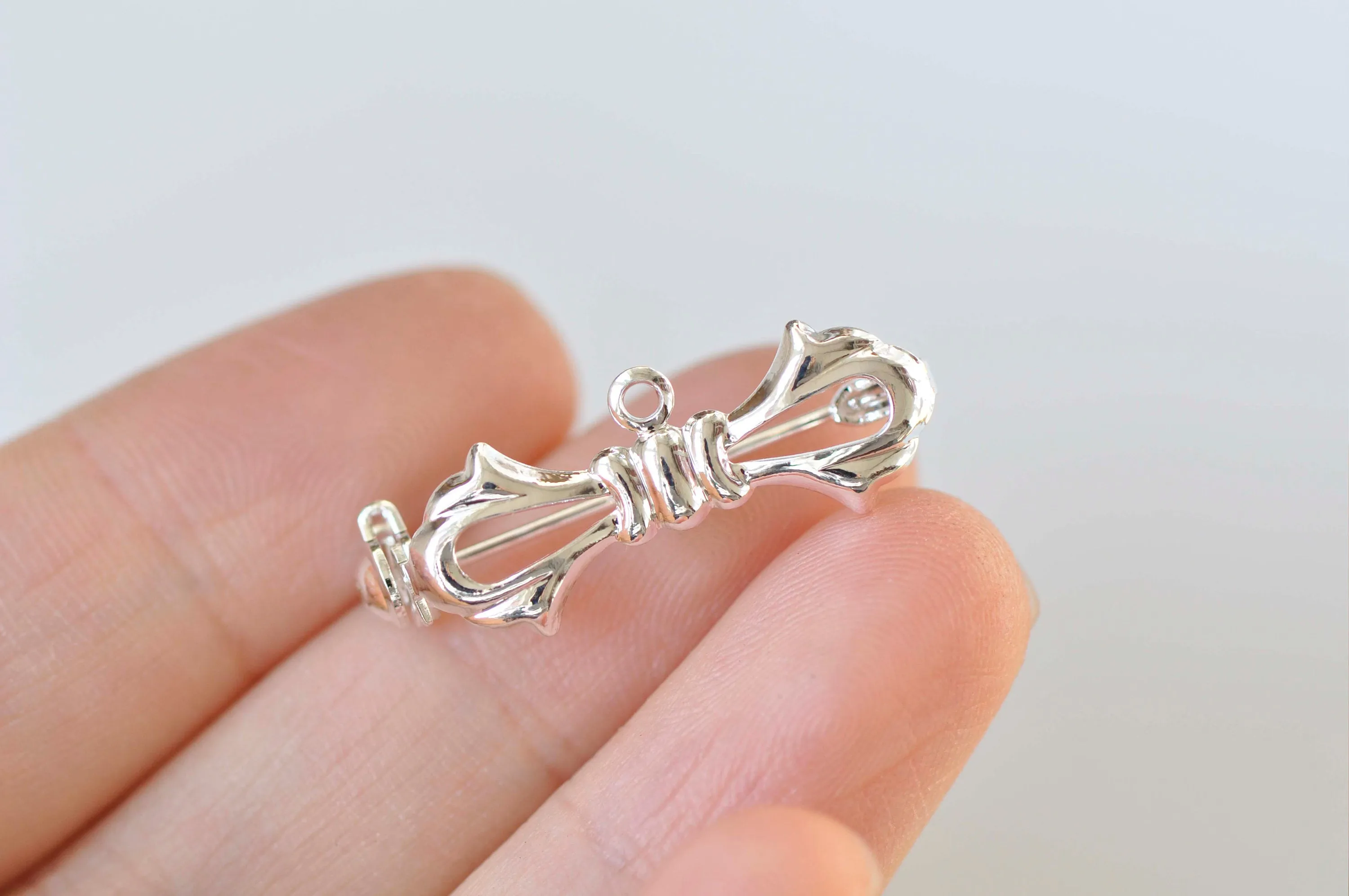 10 pcs Silver Bow Tie Safety Pin Brooch Findings 10x27mm A2178