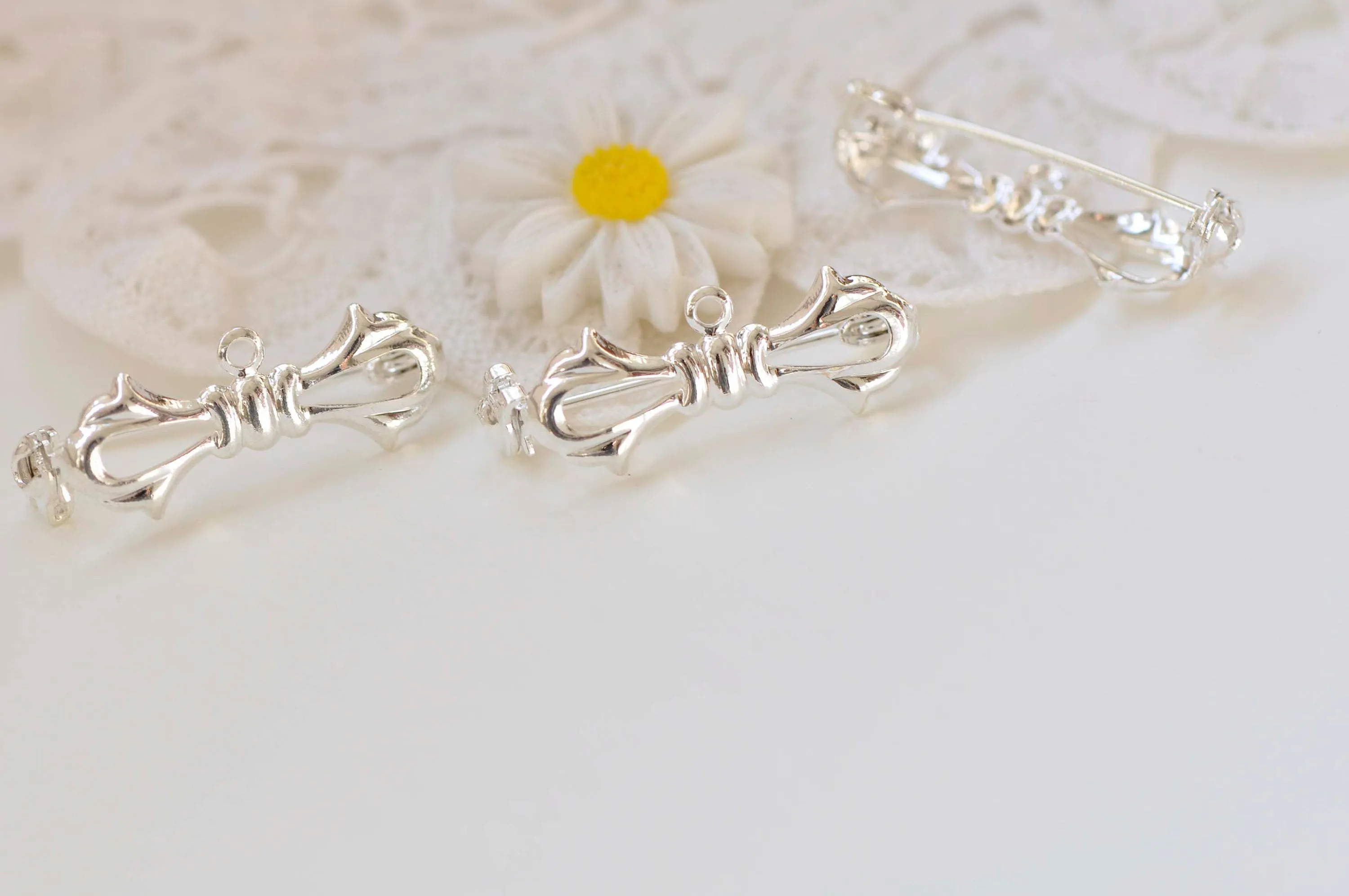 10 pcs Silver Bow Tie Safety Pin Brooch Findings 10x27mm A2178