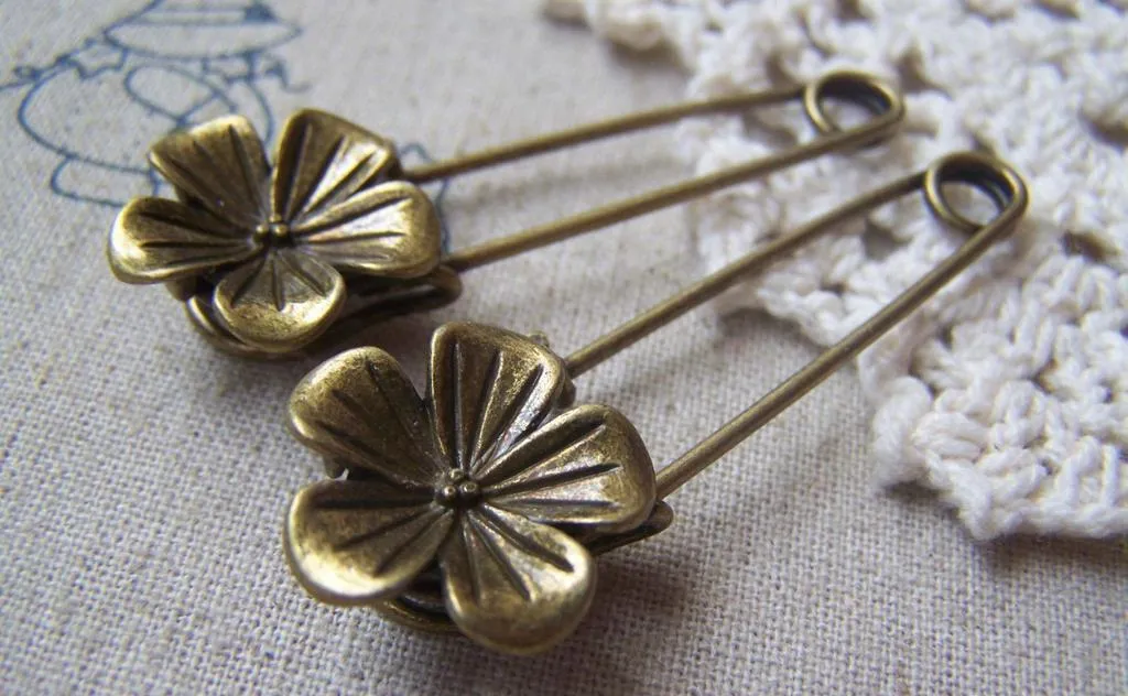 6 pcs Antique Bronze Flower Safety Pins Broochs A4873