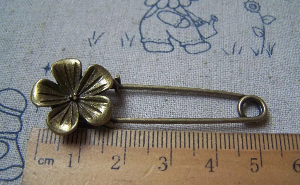 6 pcs Antique Bronze Flower Safety Pins Broochs A4873