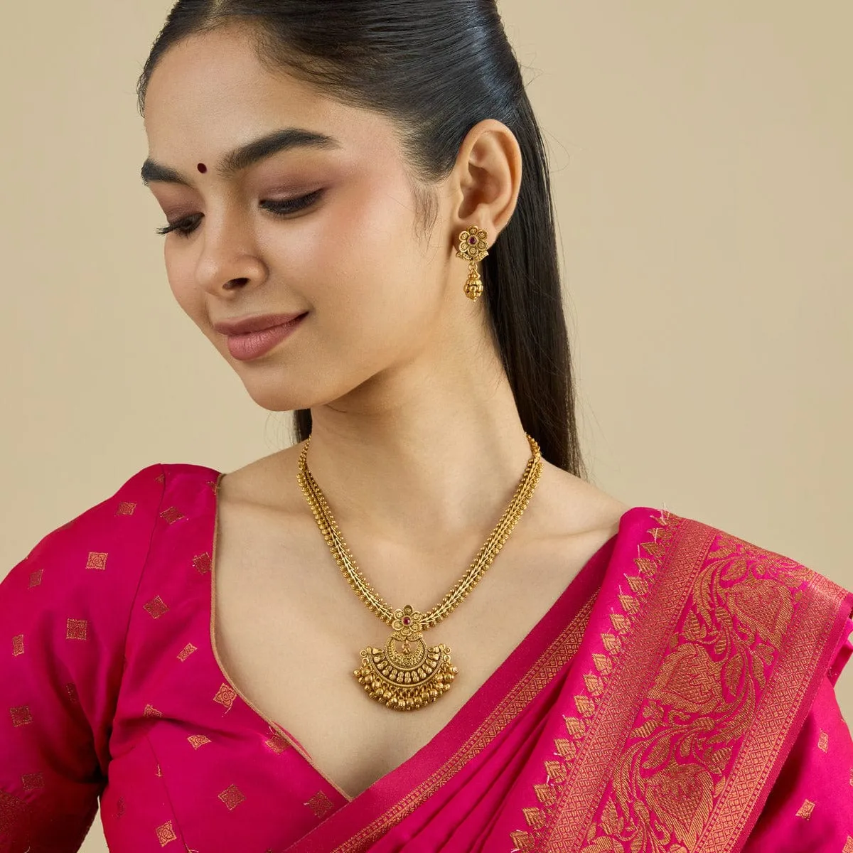 Antique Necklace 139960