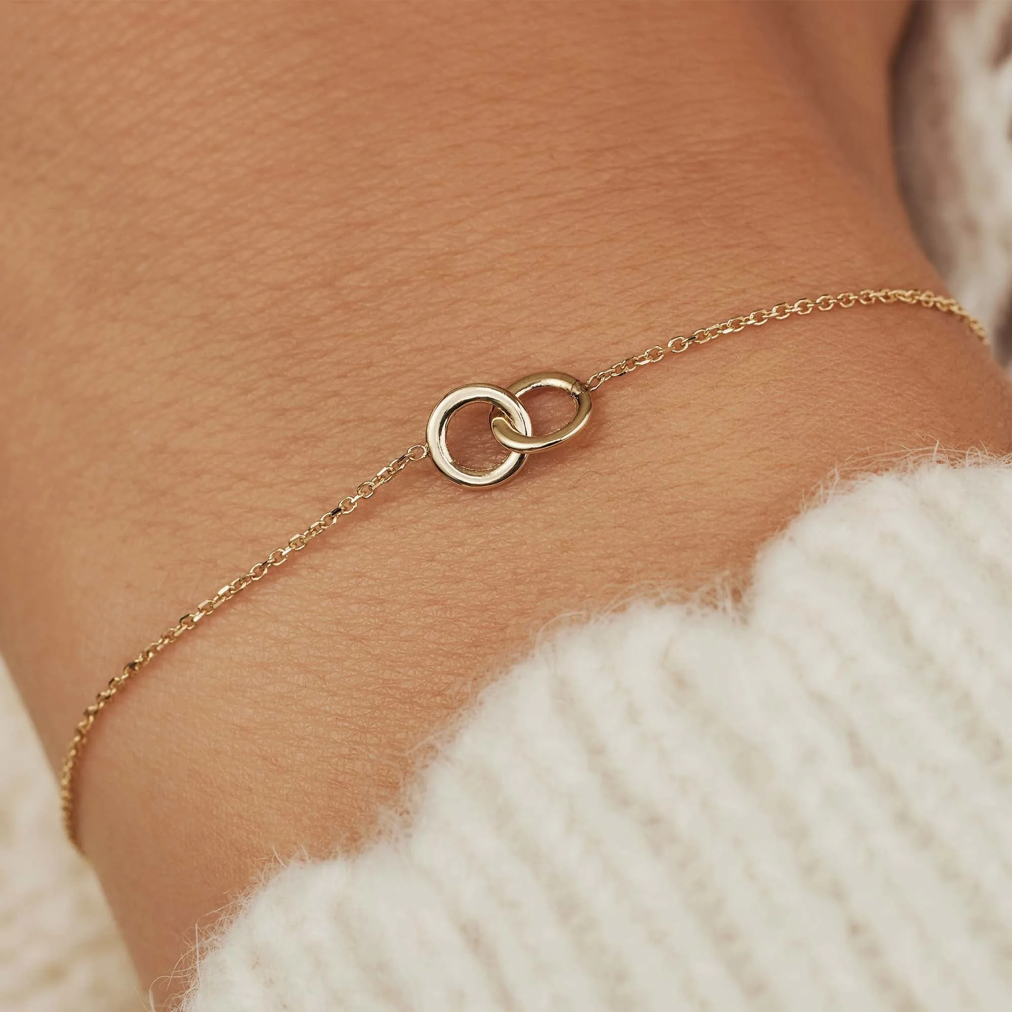 Le Marais Zo?? 14 karat gold bracelet with rings