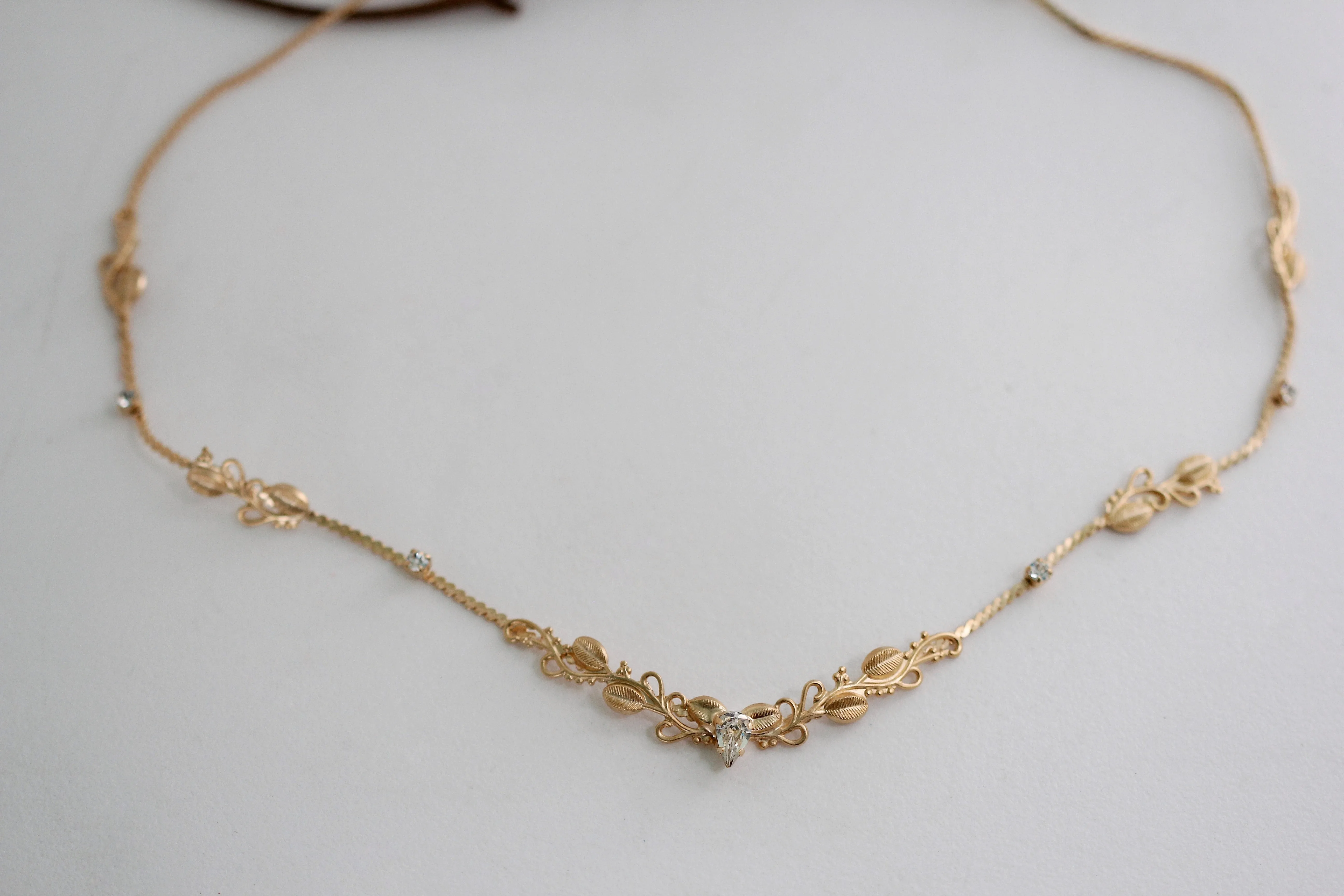 Preorder * Royal Elf V Shaped Hair Chain