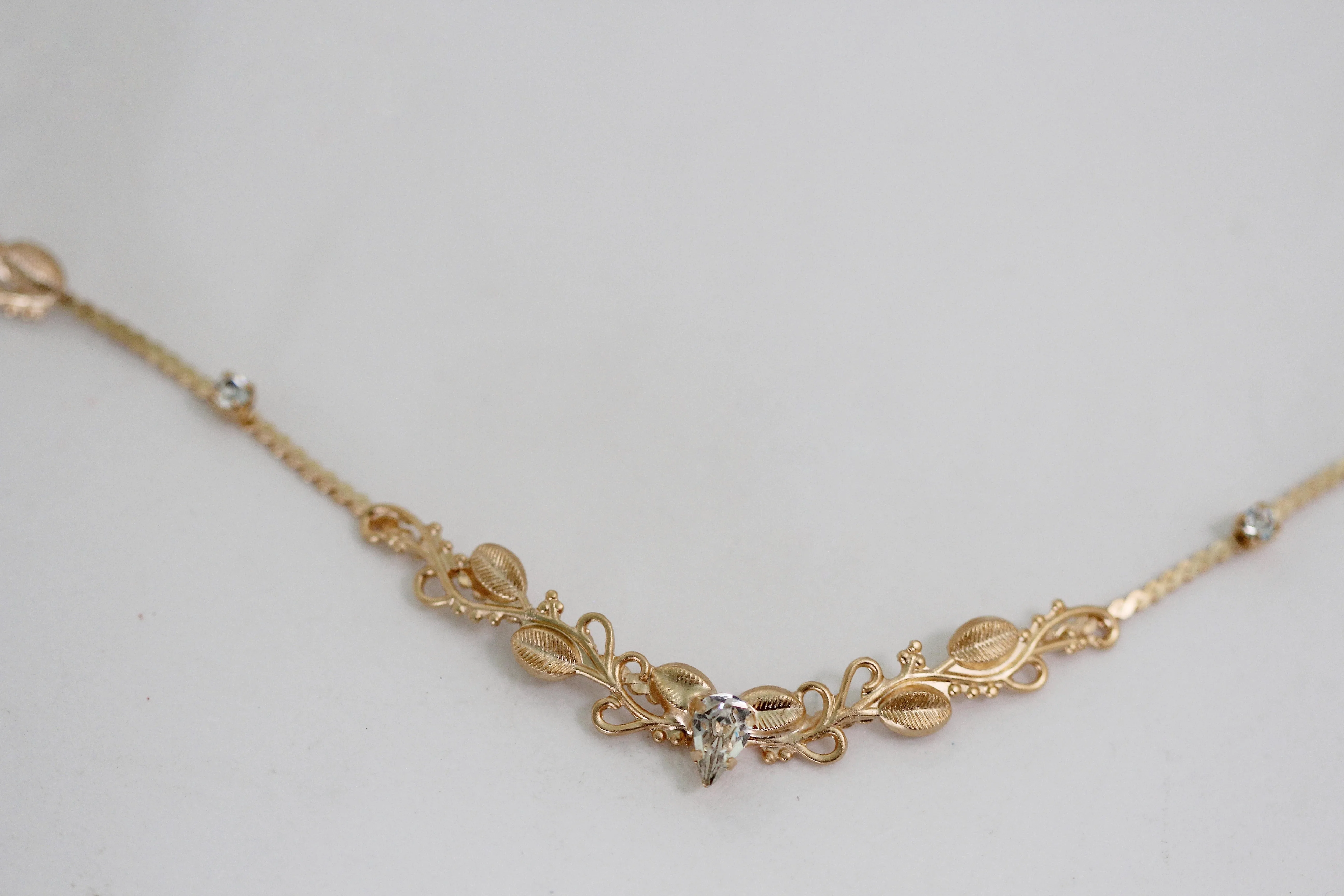 Preorder * Royal Elf V Shaped Hair Chain