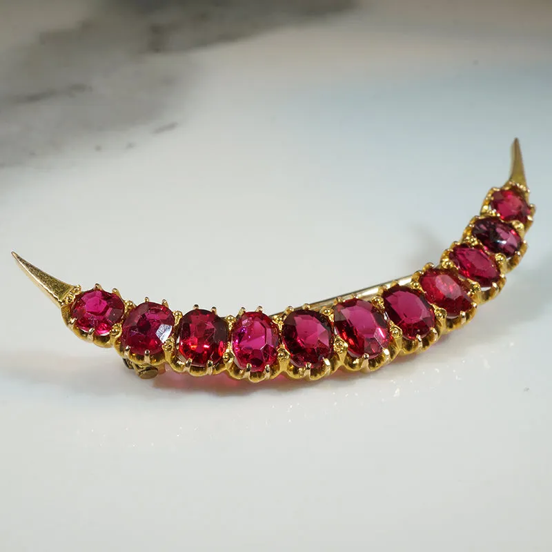 Red Moon Spinel & 15ct Gold Crescent Brooch