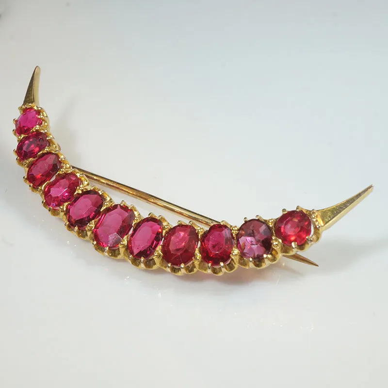 Red Moon Spinel & 15ct Gold Crescent Brooch
