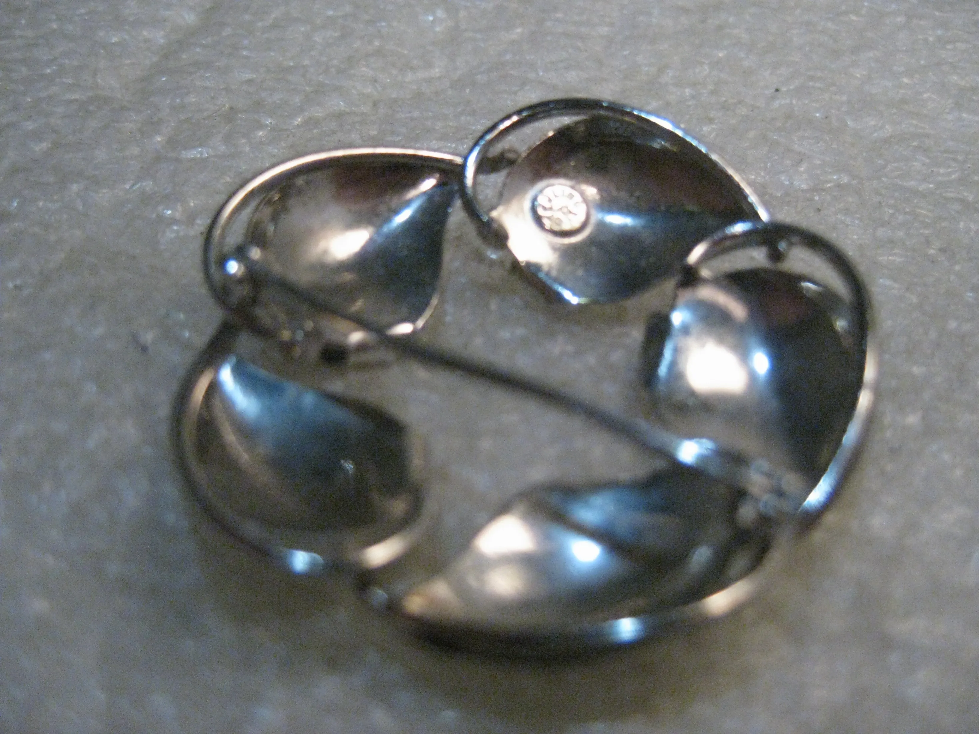 Vintage Sterling Silver Leaf Brooch, Circle, signed TK, 1960's, 5.67 grams, 1.5"