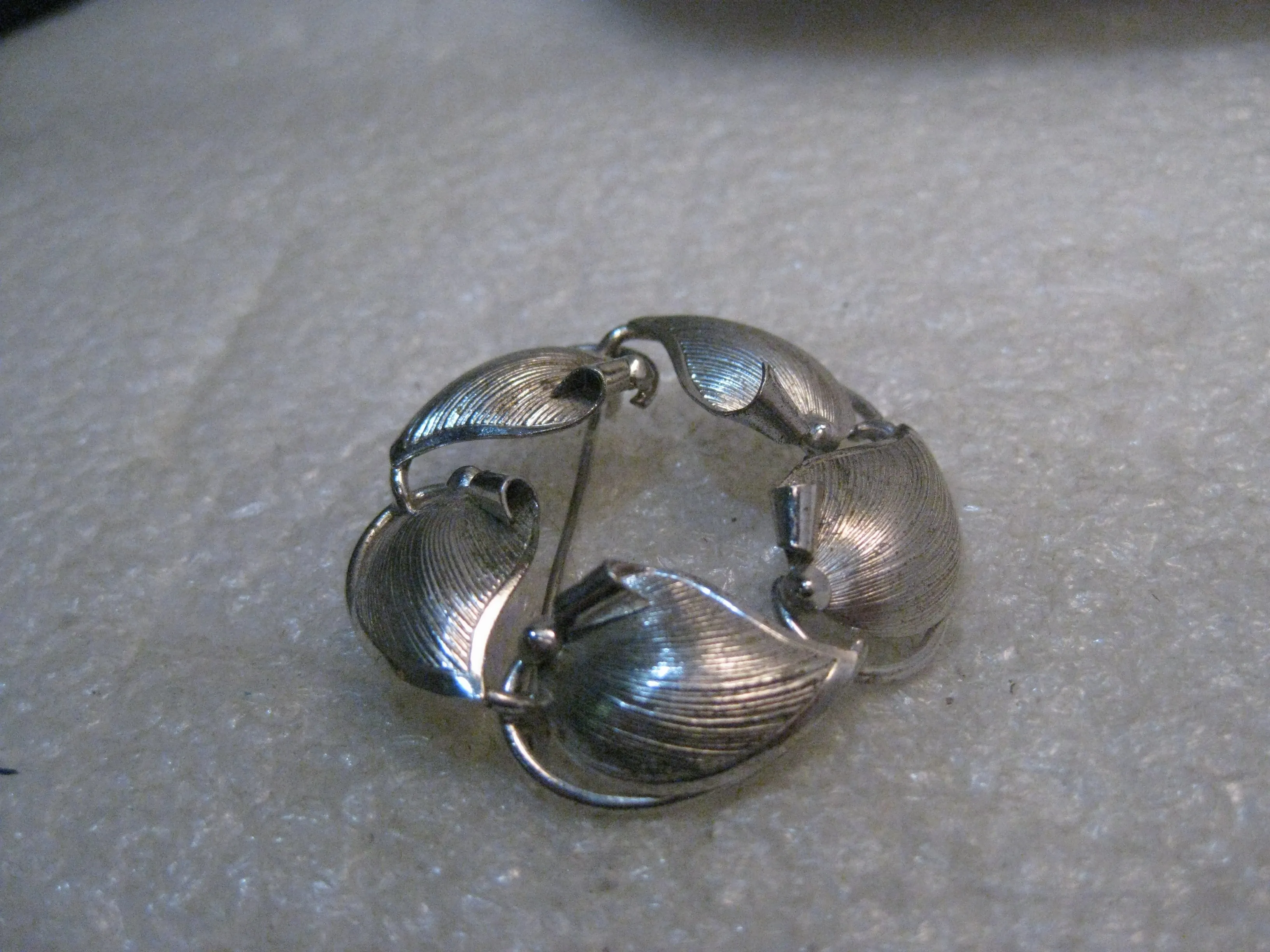 Vintage Sterling Silver Leaf Brooch, Circle, signed TK, 1960's, 5.67 grams, 1.5"